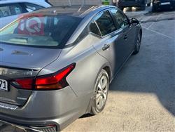 نيسان ألتيما